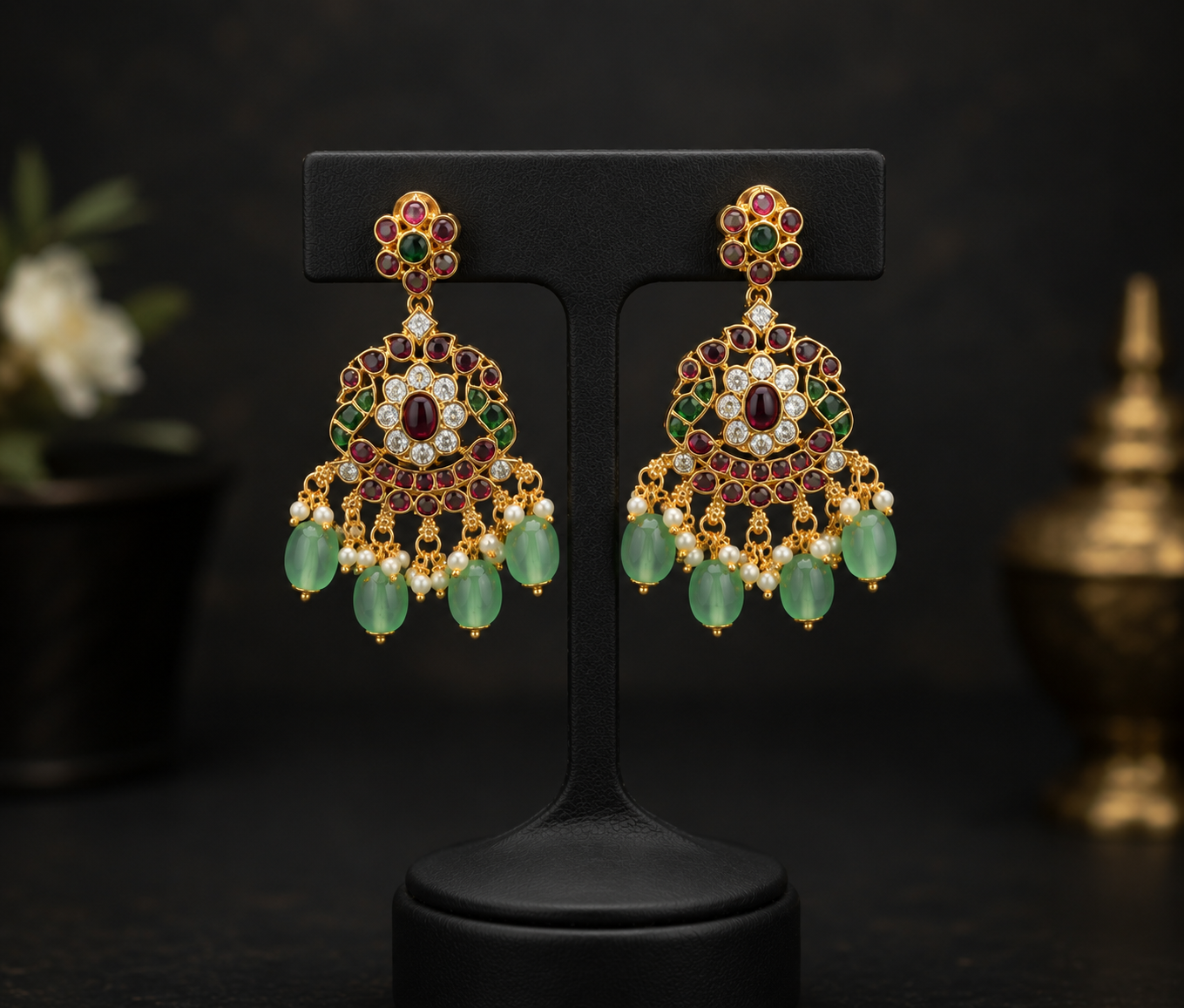 Verdant Royal Charm